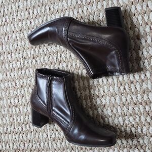 East 5th Boots Size 6.5 M Brown Heels Shoes Zipper